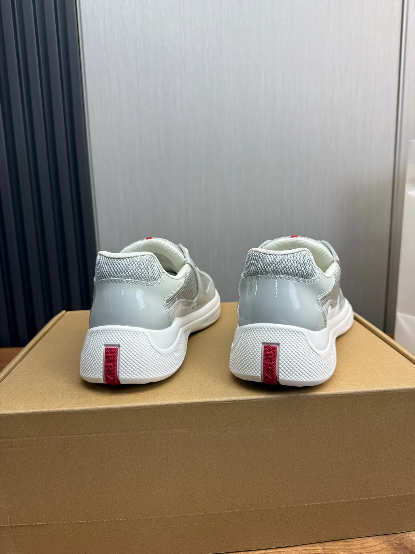 Men's shoes 640💰 [PRADA] Hot selling items🔥Must be recommended every day~~ Official website synchronized, 1:1 high quality shipments✔️ Imported cowhide fabric, rubber material + cowhide lining, original bottom, high-end airplane box packaging🎁 38-45 (38.45 custom-made, non-returnable)